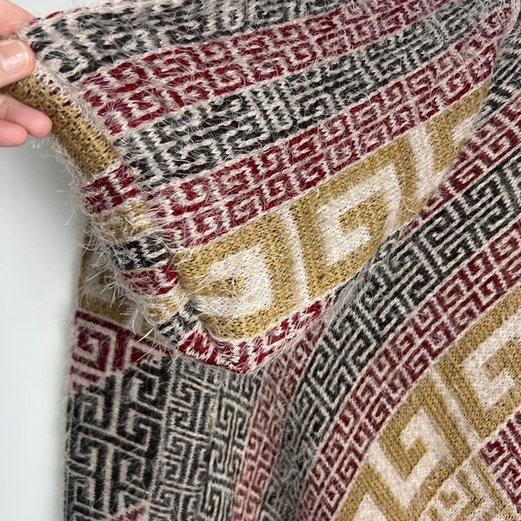 Aztec Pattern Autumnal Colors Eyelash Fabric Women's Hooded Poncho Cape Boho - Picture 6 of 6